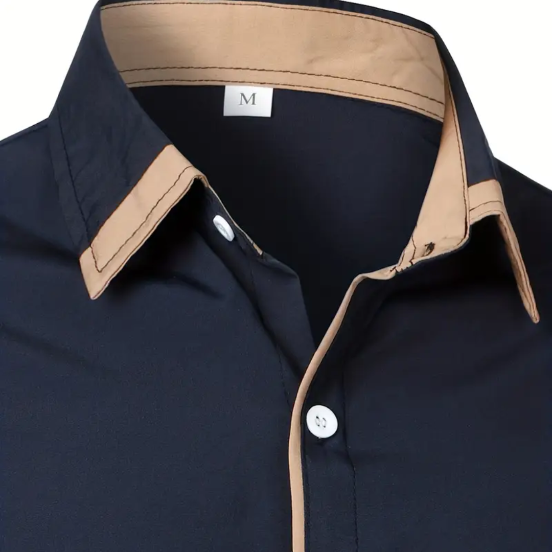 AUGUST | SHIRT MET CONTRASTERENDE DETAILS